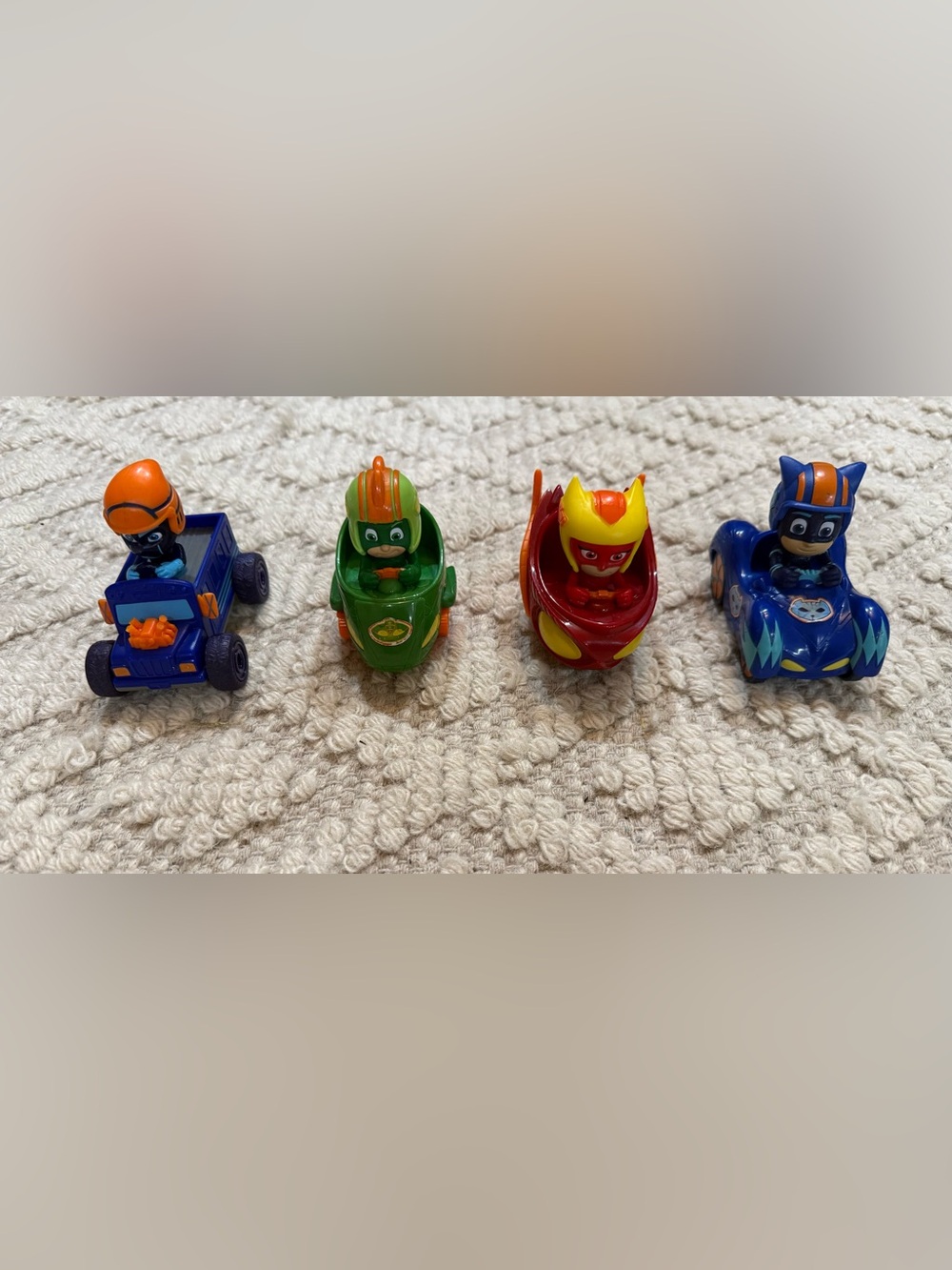 PJ MASKS CAR SET (4)